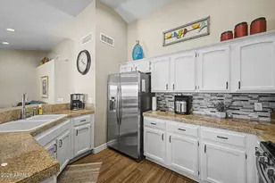 24112 S Starcrest Dr, Sun Lakes, AZ 85248 - Photo 13