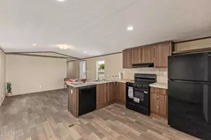 630 S Warner Dr, Apache Junction, AZ 85120 - Photo 7