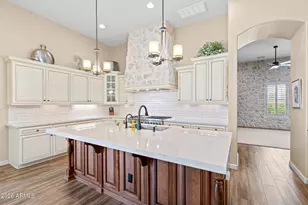 2471 E Robin Ct, Gilbert, AZ 85296 - Photo 11