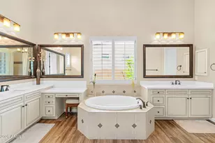 2471 E Robin Ct, Gilbert, AZ 85296 - Photo 21