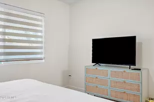 3911 N 13th Wy, Phoenix, AZ 85014 - Photo 25