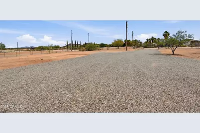 33755 W Rainbow Trail, Arlington, AZ 85322 - Photo 11