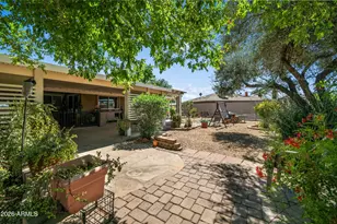 12222 N Mission Dr N, Sun City, AZ 85351 - Photo 29