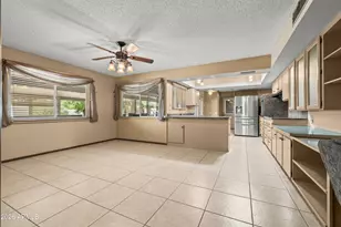 12222 N Mission Dr N, Sun City, AZ 85351 - Photo 15
