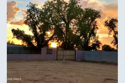 2370 N 52nd Avenue, Central, AZ 85531 - Photo 45