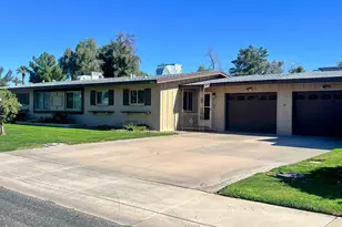 10013 W Lakeview Cir N, Sun City, AZ 85351 - Photo 1