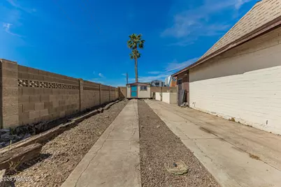 10604 N 50th Avenue, Glendale, AZ 85304 - Photo 31