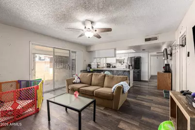 10604 N 50th Avenue, Glendale, AZ 85304 - Photo 9