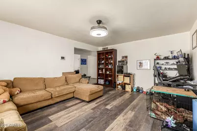 10604 N 50th Avenue, Glendale, AZ 85304 - Photo 7