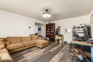 10604 N 50th Ave, Glendale, AZ 85304 - Photo 7