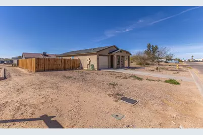14514 S Vera Cruz Road, Arizona City, AZ 85123 - Photo 3
