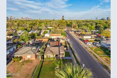 2001 N Laurel Avenue, Phoenix, AZ 85007 - Photo 37
