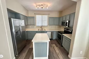 1912 E Loma Vista St, Gilbert, AZ 85295 - Photo 11