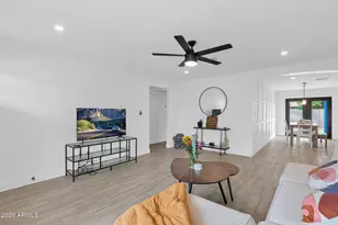 407 E Auburn Dr, Tempe, AZ 85283 - Photo 17