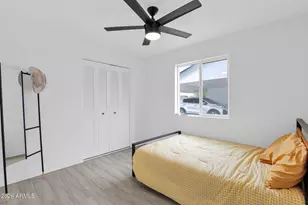 407 E Auburn Dr, Tempe, AZ 85283 - Photo 9