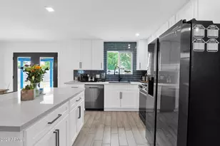 407 E Auburn Dr, Tempe, AZ 85283 - Photo 27