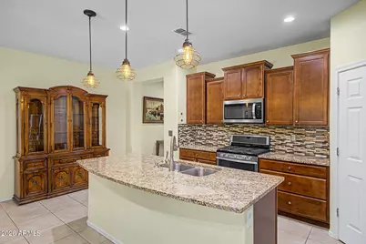 10847 E Thatcher Avenue, Mesa, AZ 85212 - Photo 13