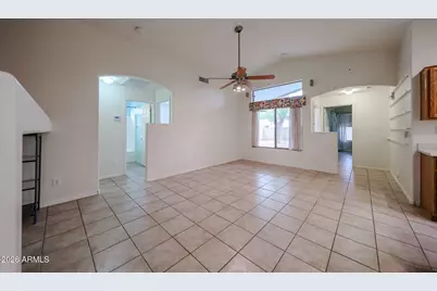 10379 W Tonopah Drive, Peoria, AZ 85382 - Photo 9