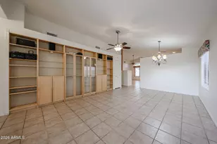 10379 W Tonopah Dr, Peoria, AZ 85382 - Photo 5