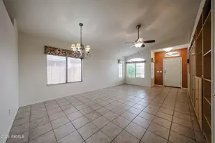 10379 W Tonopah Dr, Peoria, AZ 85382 - Photo 7