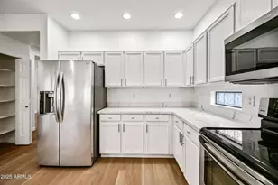 865 S Oak St, Gilbert, AZ 85233 - Photo 11