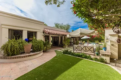 8132 E Del Barquero Drive, Scottsdale, AZ 85258 - Photo 33