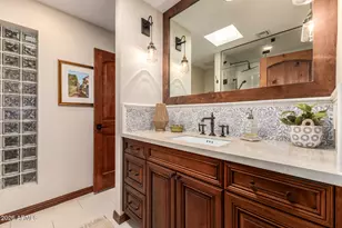 8132 E Del Barquero Dr, Scottsdale, AZ 85258 - Photo 23