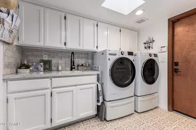 8132 E Del Barquero Drive, Scottsdale, AZ 85258 - Photo 37