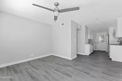 35 W Medlock Drive #2, Phoenix, AZ 85013 - Photo 3