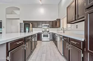 11526 W Cyprus Dr, Avondale, AZ 85392 - Photo 13