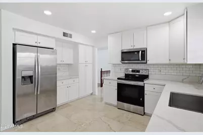 7813 W Dreyfus Drive, Peoria, AZ 85381 - Photo 11