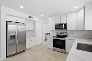 7813 W Dreyfus Dr, Peoria, AZ 85381 - Photo 11