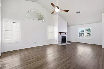 7813 W Dreyfus Drive, Peoria, AZ 85381 - Photo 13