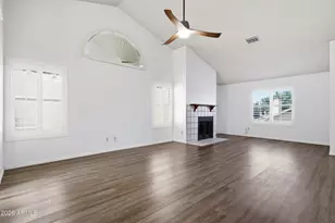 7813 W Dreyfus Dr, Peoria, AZ 85381 - Photo 13