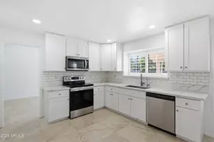 7813 W Dreyfus Dr, Peoria, AZ 85381 - Photo 7