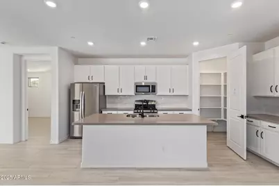 21301 W Roanoke Avenue, Buckeye, AZ 85396 - Photo 19