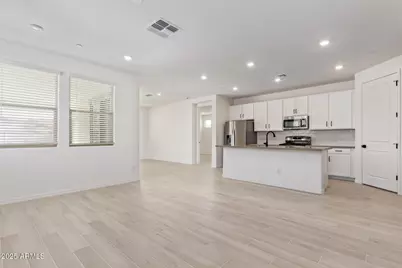 21301 W Roanoke Avenue, Buckeye, AZ 85396 - Photo 13