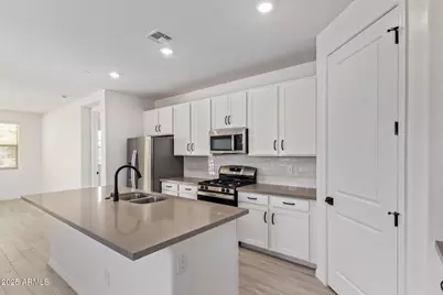 21301 W Roanoke Avenue, Buckeye, AZ 85396 - Photo 19