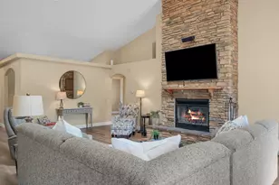 4910 Camino de Los Vientos, Flagstaff, AZ 86004 - Photo 9