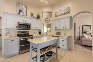 16118 W Vale Dr, Goodyear, AZ 85395 - Photo 9