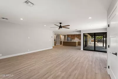 6051 N 23rd Place, Phoenix, AZ 85016 - Photo 21
