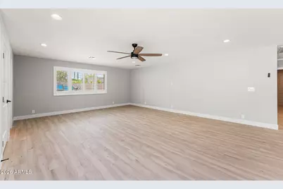 6051 N 23rd Place, Phoenix, AZ 85016 - Photo 19