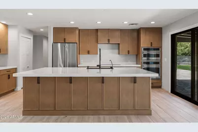 6051 N 23rd Place, Phoenix, AZ 85016 - Photo 13