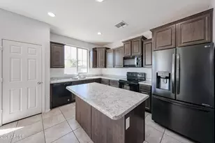 11967 W Rio Vista Ln, Avondale, AZ 85323 - Photo 7