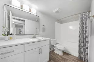 2025 W Indian School Rd, Phoenix, AZ 85015 - Photo 7