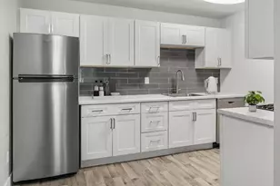 2025 W Indian School Rd, Phoenix, AZ 85015 - Photo 5