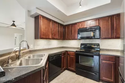 750 E Northern Avenue #2051, Phoenix, AZ 85020 - Photo 5