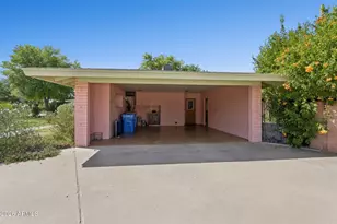 1228 E Tuckey Ln, Phoenix, AZ 85014 - Photo 41