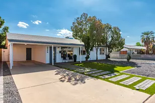 3329 E Palm Ln, Phoenix, AZ 85008 - Photo 9