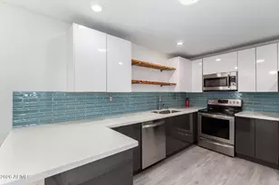 3329 E Palm Ln, Phoenix, AZ 85008 - Photo 17